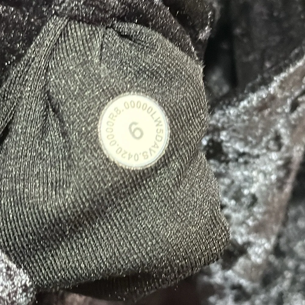 RARE Lululemon Wunder‎ Lounge High Rise Tight Crushed Velvet Black SE 28” sz6